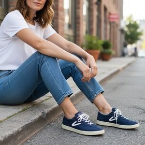 Tretorn Nylite Womens 9.5 Indigo Blue Denim Low Top Tennis Sneakers 473207-01